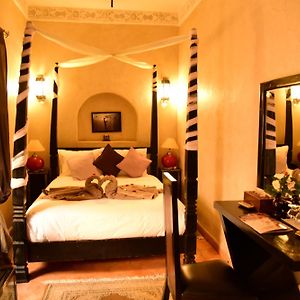 Superior Zimmer mit Kingsize-Bett